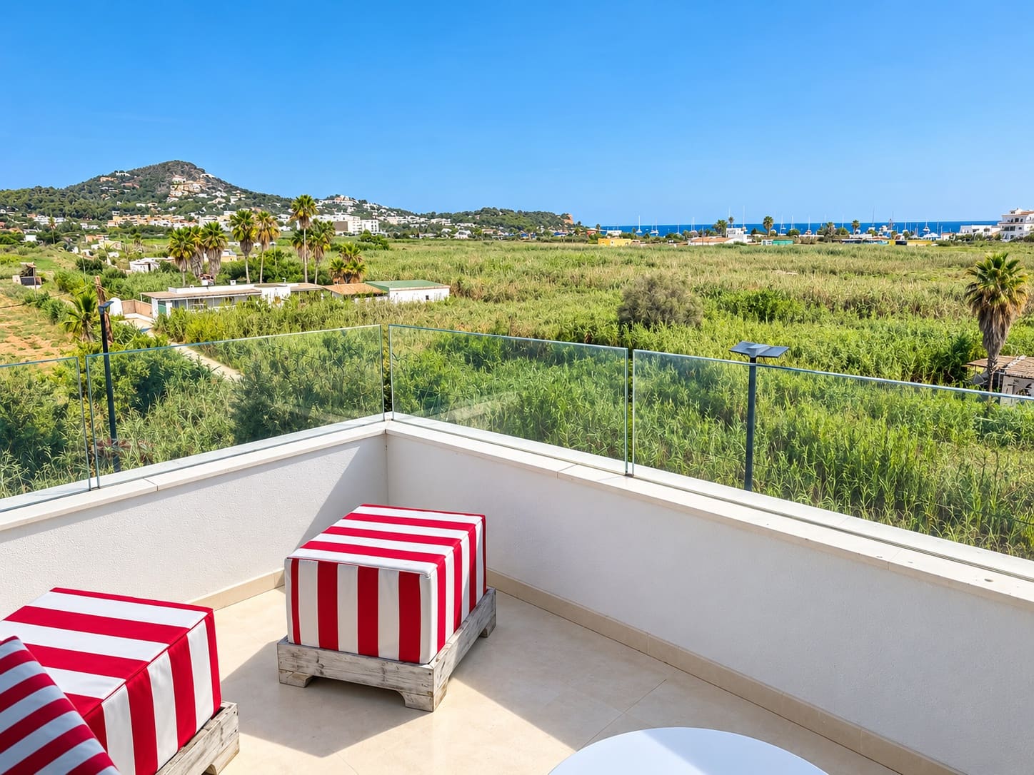 2 quarto Apartamento para arrendar em Ibiza / Eivissa cidade com garagem - 3 500 € (Ref: 10077305)