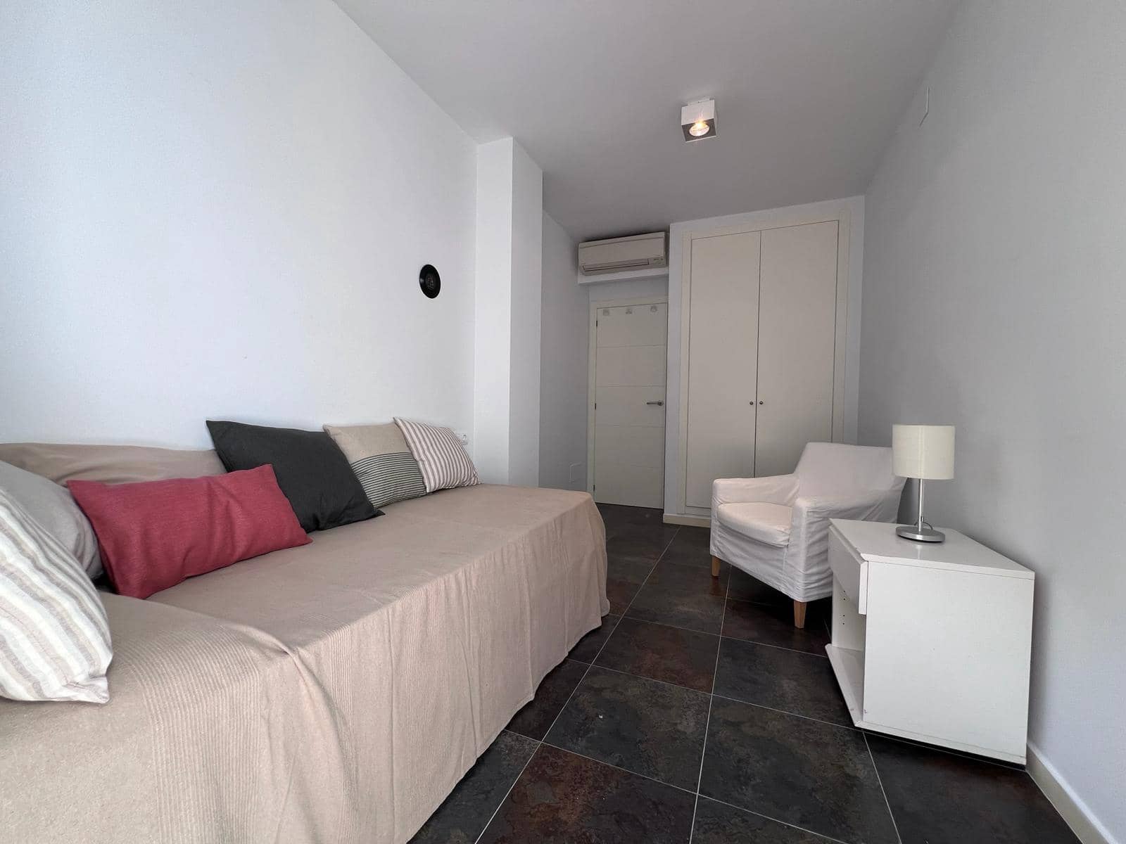 Appartamento da affittare in Talamanca con garage - 2.500 € (Rif: 10162043)
