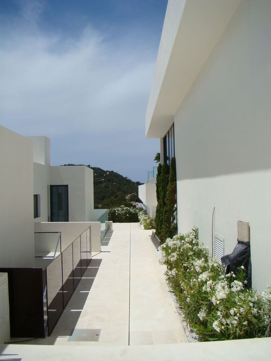 3 soveværelse Byhus til salg i San Jose / Sant Josep de Sa Talaia med swimmingpool garage - € 1.900.000 (Ref: 5101477)