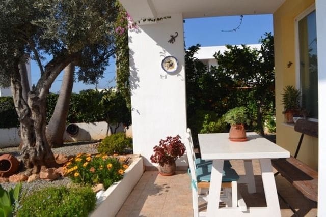 2 bedroom Apartment for rent in Nuestra Señora de Jesus, Santa Eulalia / Santa Eularia with garage - € 3,000 (Ref: 5224995)