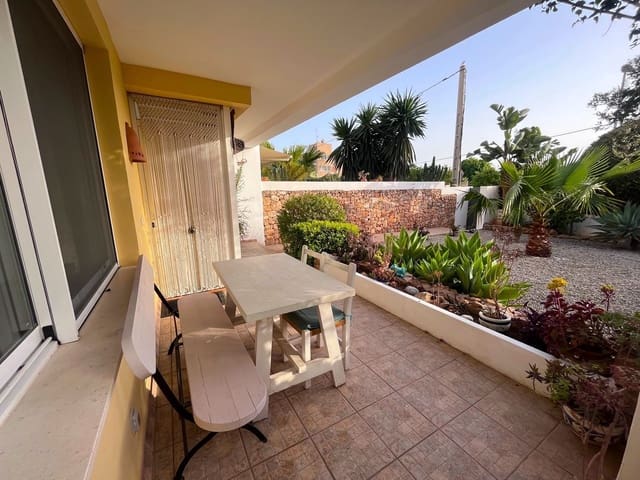 2 bedroom Apartment for rent in Nuestra Señora de Jesus, Santa Eulalia / Santa Eularia with garage - € 3,000 (Ref: 5224995)