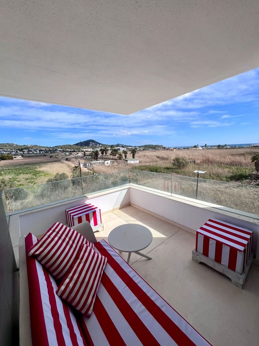 2 bedroom Apartment for rent in Ibiza / Eivissa town with garage - € 5,500 (Ref: 5976745)