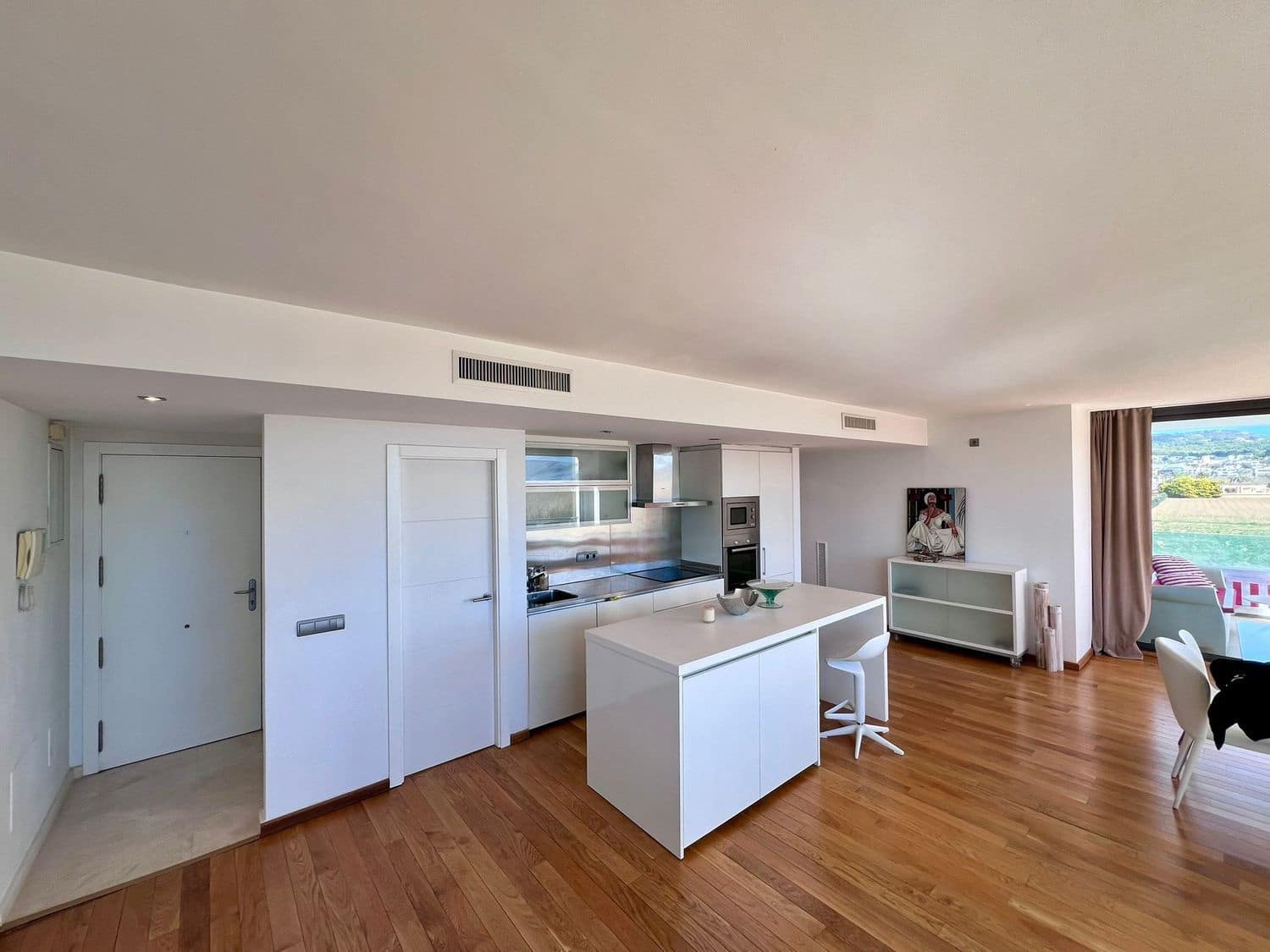 2 bedroom Apartment for rent in Ibiza / Eivissa town with garage - € 5,500 (Ref: 5976745)