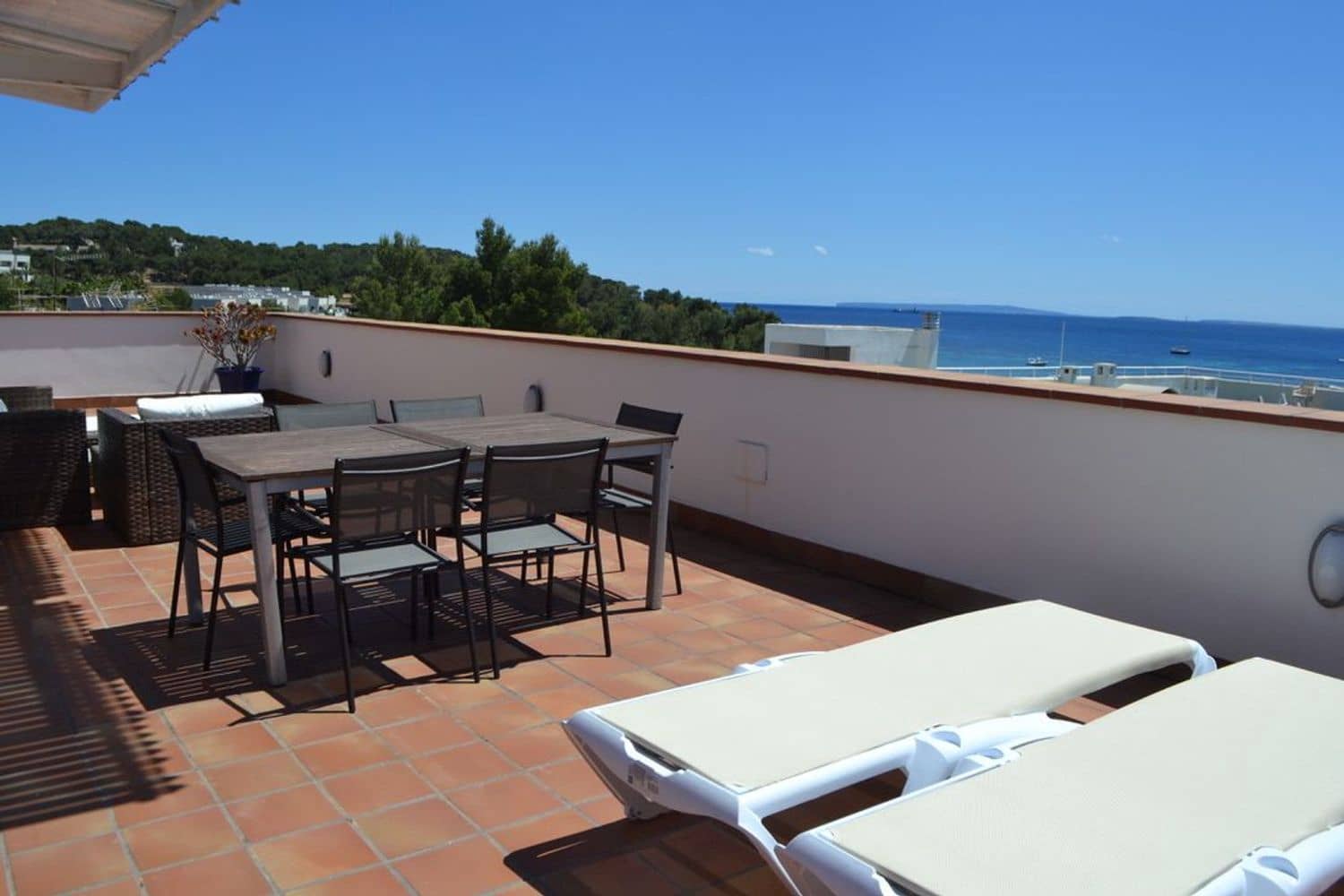 Apartamento de 2 habitaciones en Ibiza / Eivissa ciudad en alquiler con garaje - 4.500 € (Ref: 6581133)