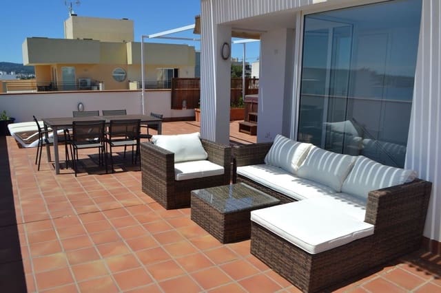 Apartamento de 2 habitaciones en Ibiza / Eivissa ciudad en alquiler con garaje - 4.500 € (Ref: 6581133)
