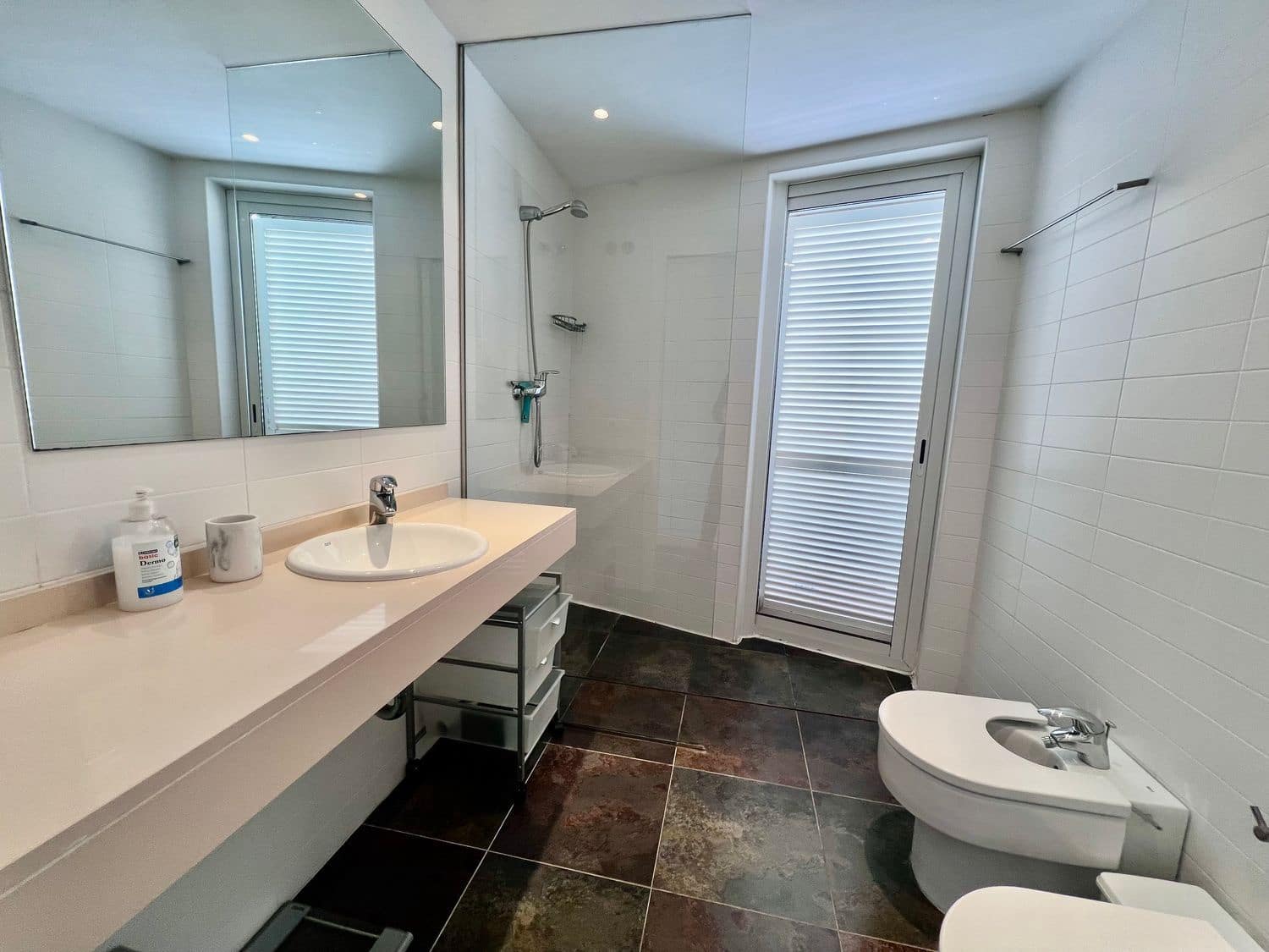 Apartamento de 2 habitaciones en Ibiza / Eivissa ciudad en alquiler con garaje - 4.500 € (Ref: 6581133)