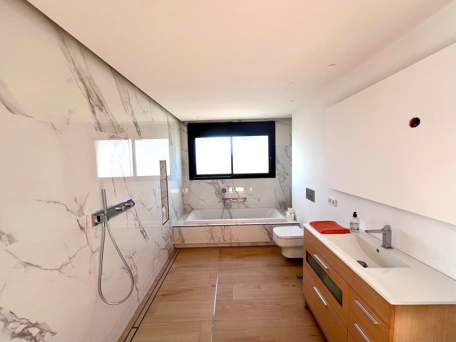 5 sovrum Villa till salu i Nuestra Senora de Jesus med pool garage - 1 500 000 € (Ref: 6755190)