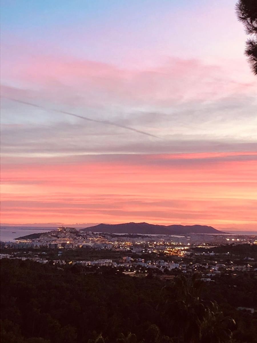 4 soveværelse Villa til salg i Can Furnet med swimmingpool garage - € 2.500.000 (Ref: 7502361)