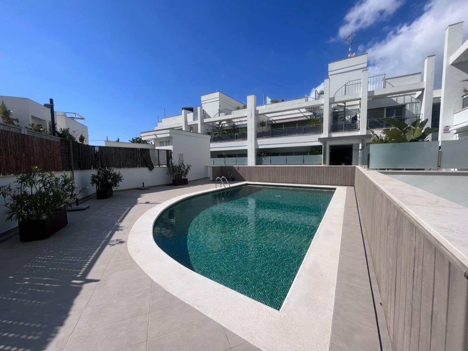 3 sypialnia Apartament do wynajęcia w Miasto Ibiza / Eivissa z basenem garażem - 2 200 € (Ref: 7601185)