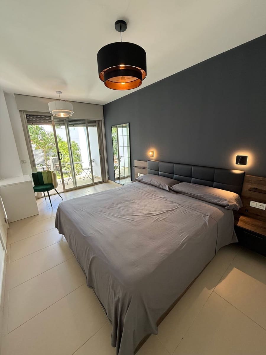 3 sypialnia Apartament do wynajęcia w Miasto Ibiza / Eivissa z basenem garażem - 2 200 € (Ref: 7601185)