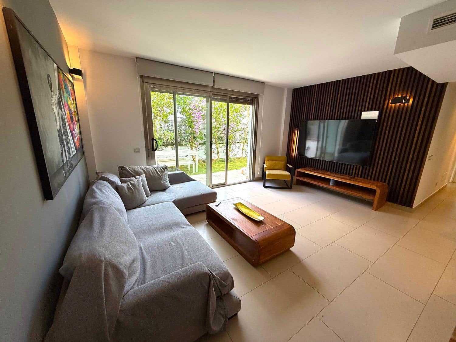 3 sypialnia Apartament do wynajęcia w Miasto Ibiza / Eivissa z basenem garażem - 2 200 € (Ref: 7601185)