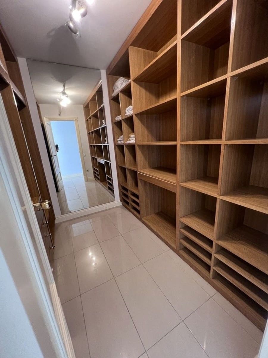 3 bedroom Apartment for sale in Talamanca with pool garage - € 3,150,000 (Ref: 8041452)