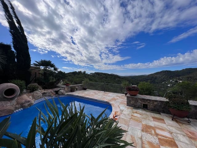 5 sypialnia Willa na sprzedaż w Roca Llisa, Santa Eulalia / Santa Eularia z basenem garażem - 2 595 000 € (Ref: 8193220)