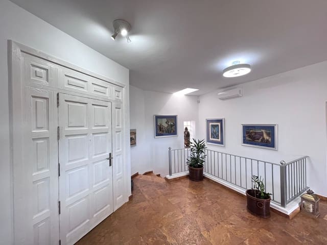 5 sypialnia Willa na sprzedaż w Roca Llisa, Santa Eulalia / Santa Eularia z basenem garażem - 2 595 000 € (Ref: 8193220)