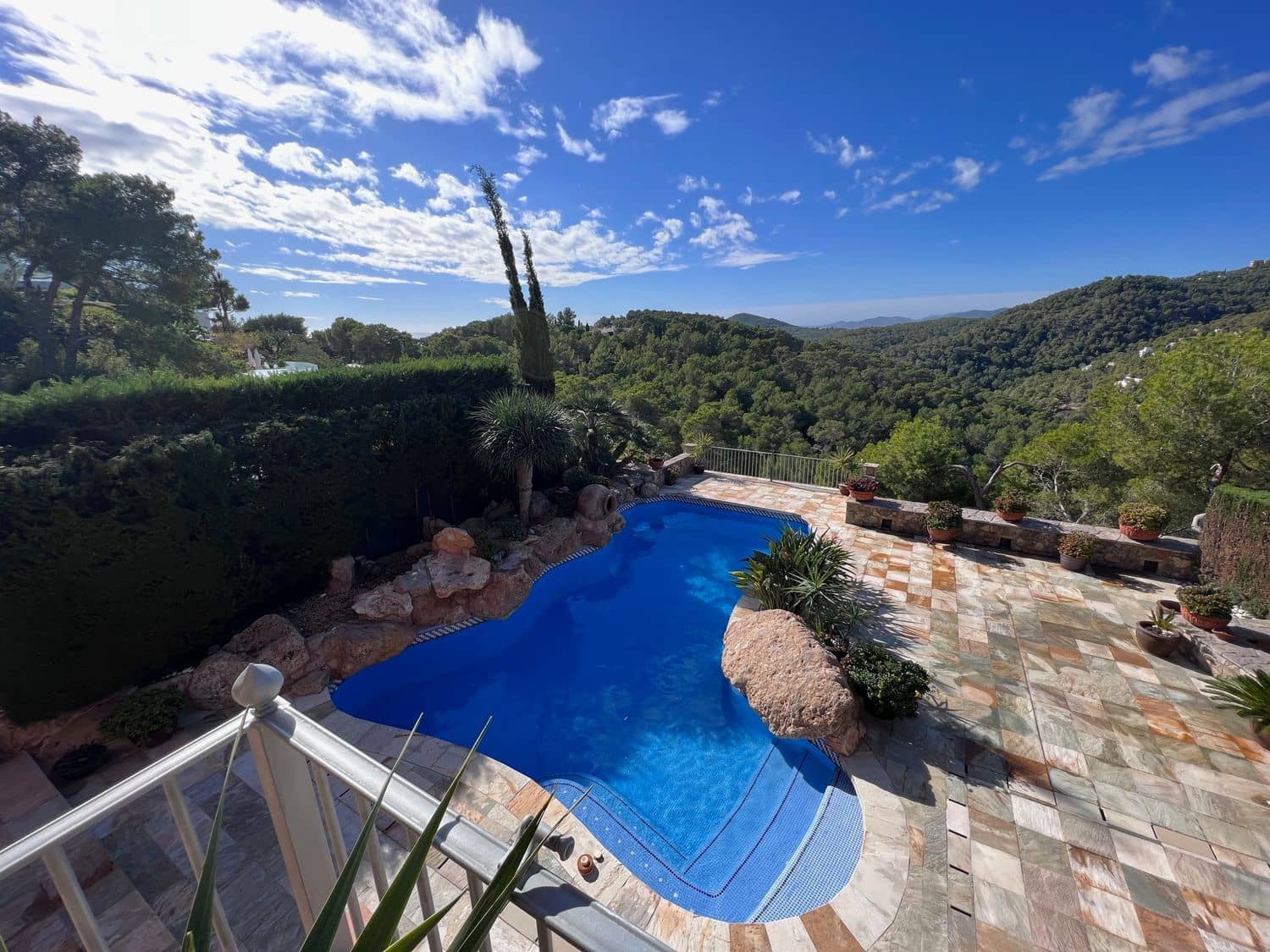 5 sypialnia Willa na sprzedaż w Roca Llisa z basenem garażem - 2 595 000 € (Ref: 8193220)