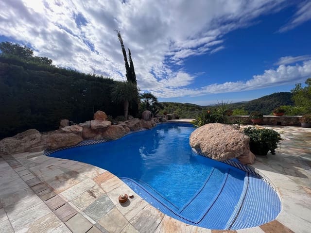 5 sypialnia Willa na sprzedaż w Roca Llisa, Santa Eulalia / Santa Eularia z basenem garażem - 2 595 000 € (Ref: 8193220)