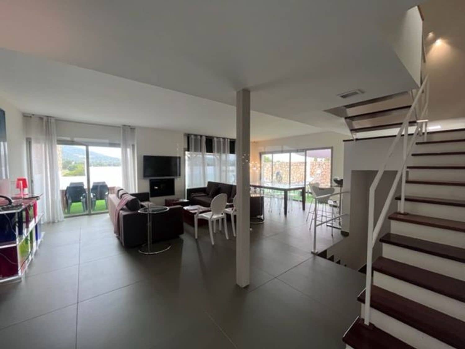 3 makuuhuone Omakotitalo vuokrattavana paikassa Roca Llisa mukana uima-altaan 
autotalli - 3 950 € (Ref: 8322448)