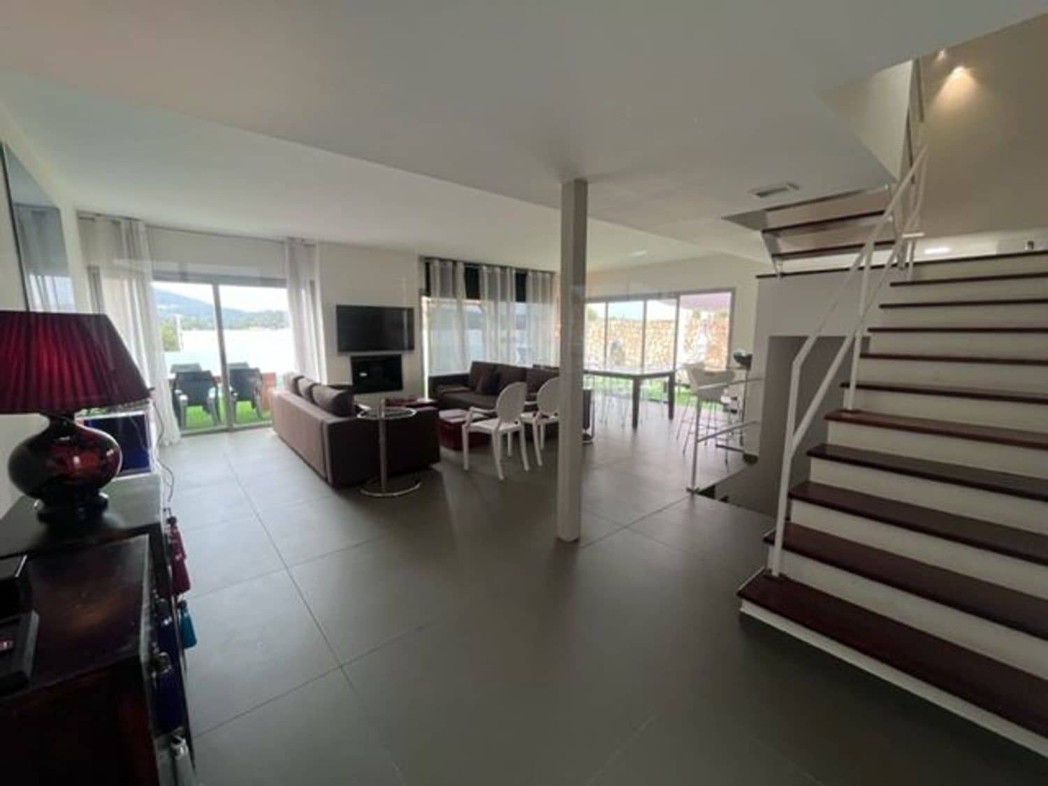 3 makuuhuone Omakotitalo vuokrattavana paikassa Roca Llisa mukana uima-altaan 
autotalli - 3 950 € (Ref: 8322448)