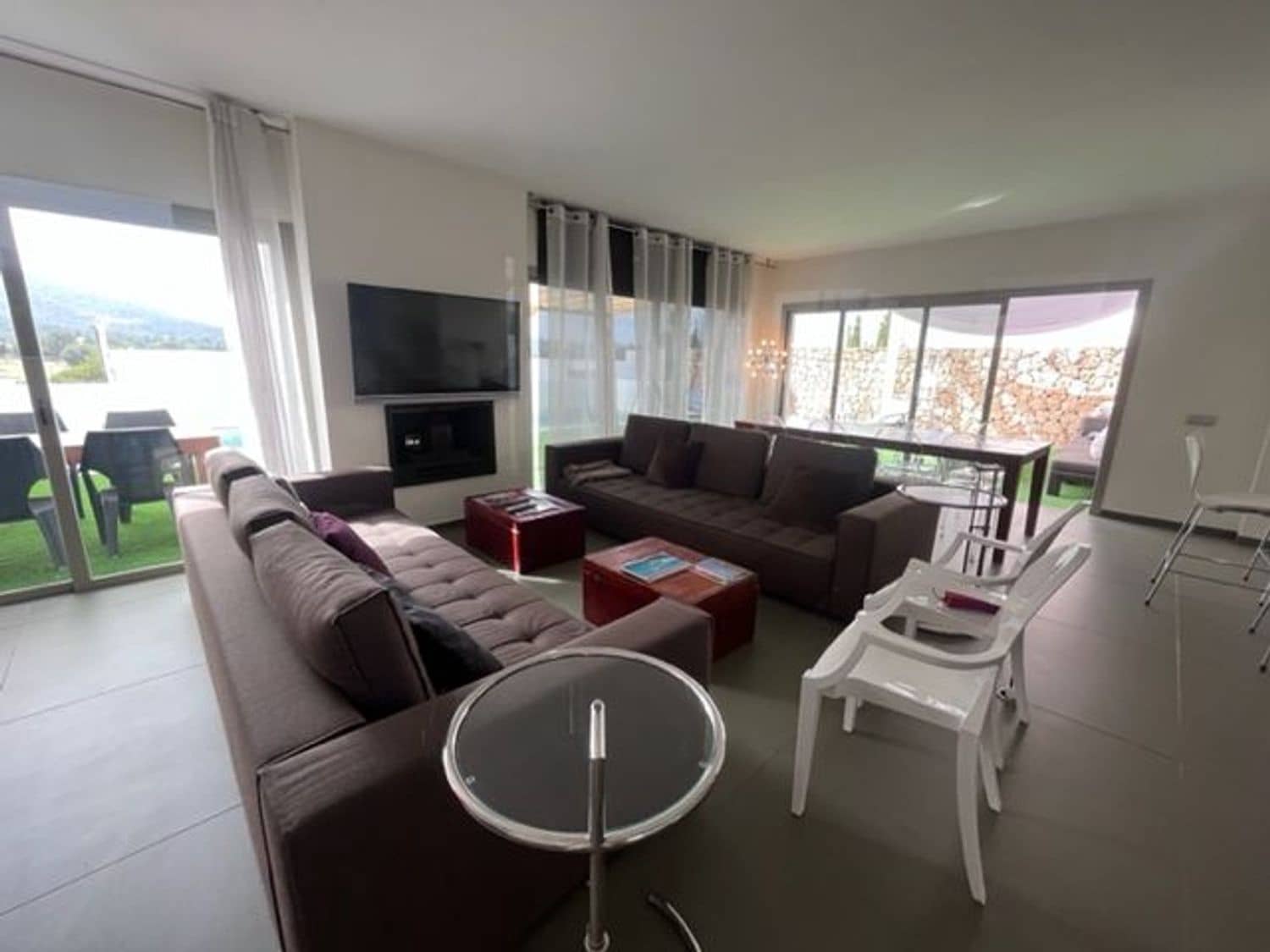 3 makuuhuone Omakotitalo vuokrattavana paikassa Roca Llisa mukana uima-altaan 
autotalli - 3 950 € (Ref: 8322448)