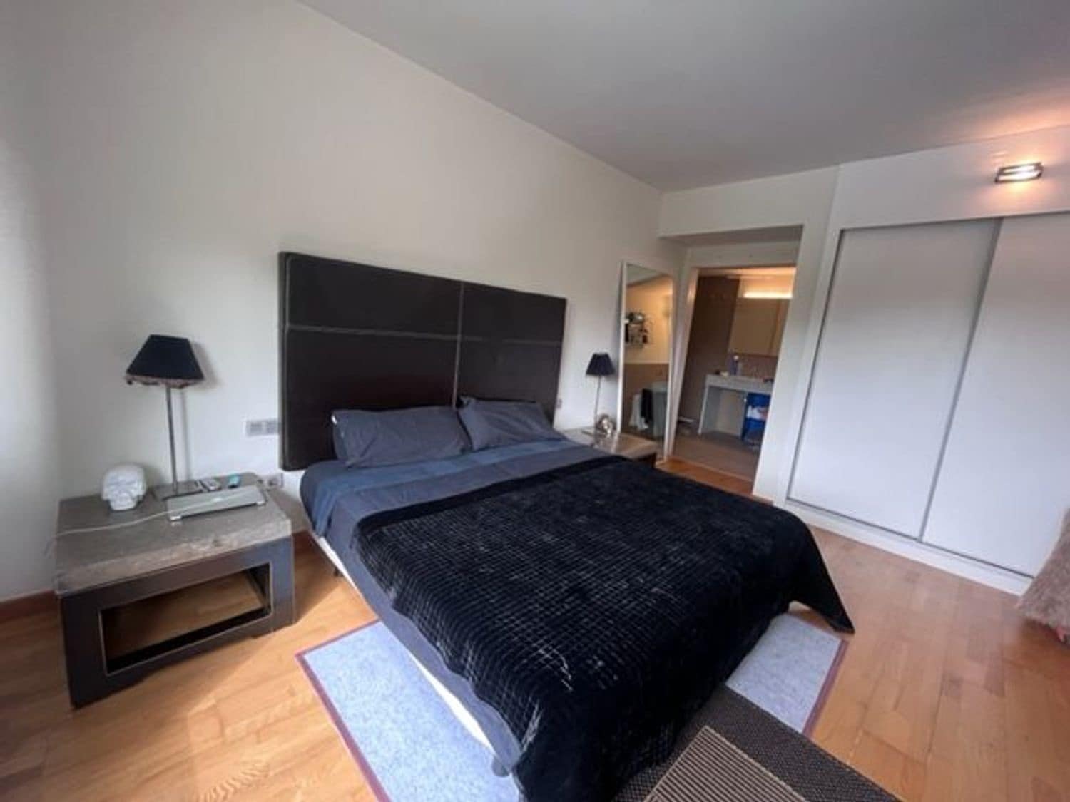 3 makuuhuone Omakotitalo vuokrattavana paikassa Roca Llisa mukana uima-altaan 
autotalli - 3 950 € (Ref: 8322448)