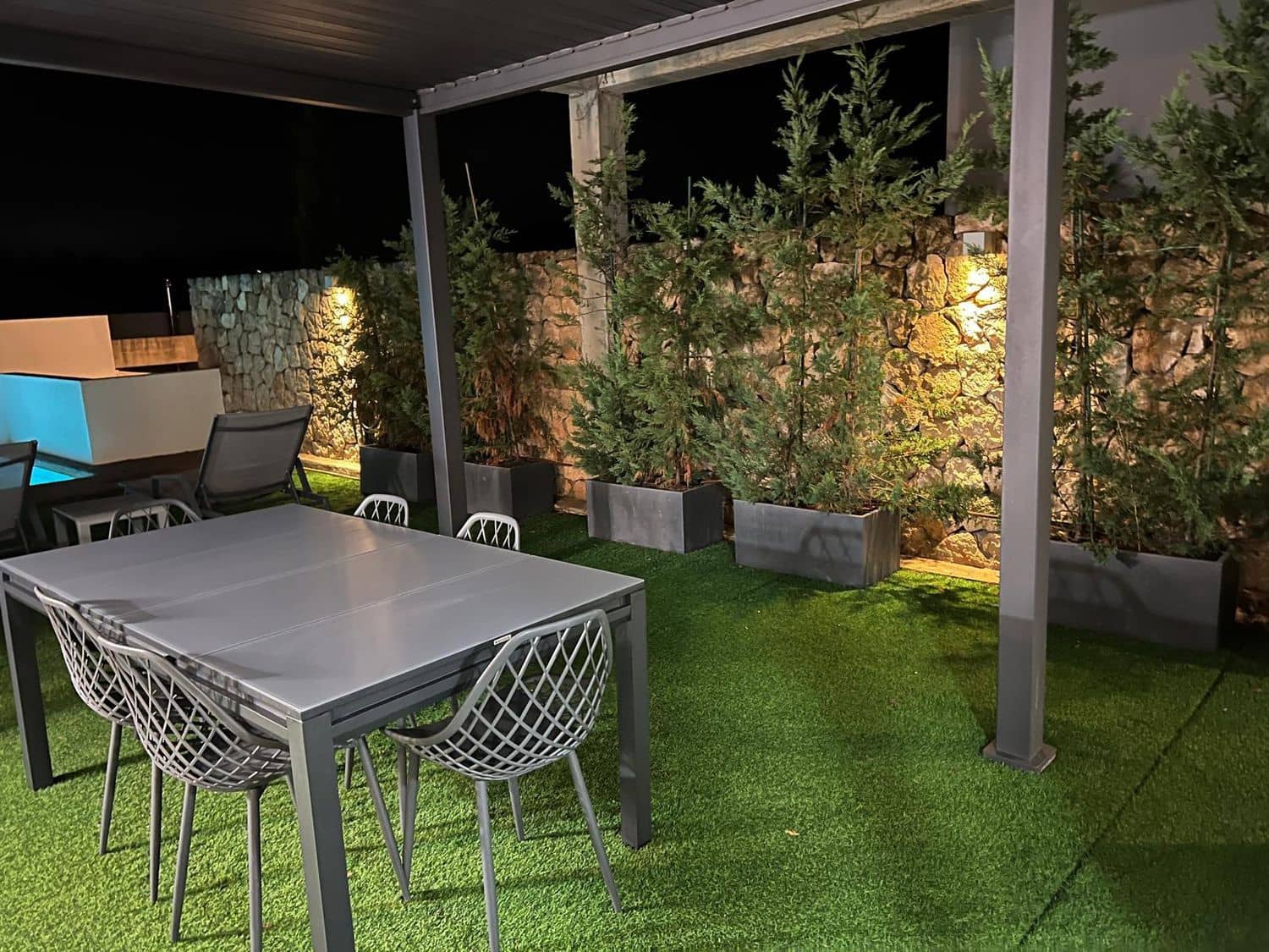 3 makuuhuone Omakotitalo vuokrattavana paikassa Roca Llisa mukana uima-altaan 
autotalli - 3 950 € (Ref: 8322448)