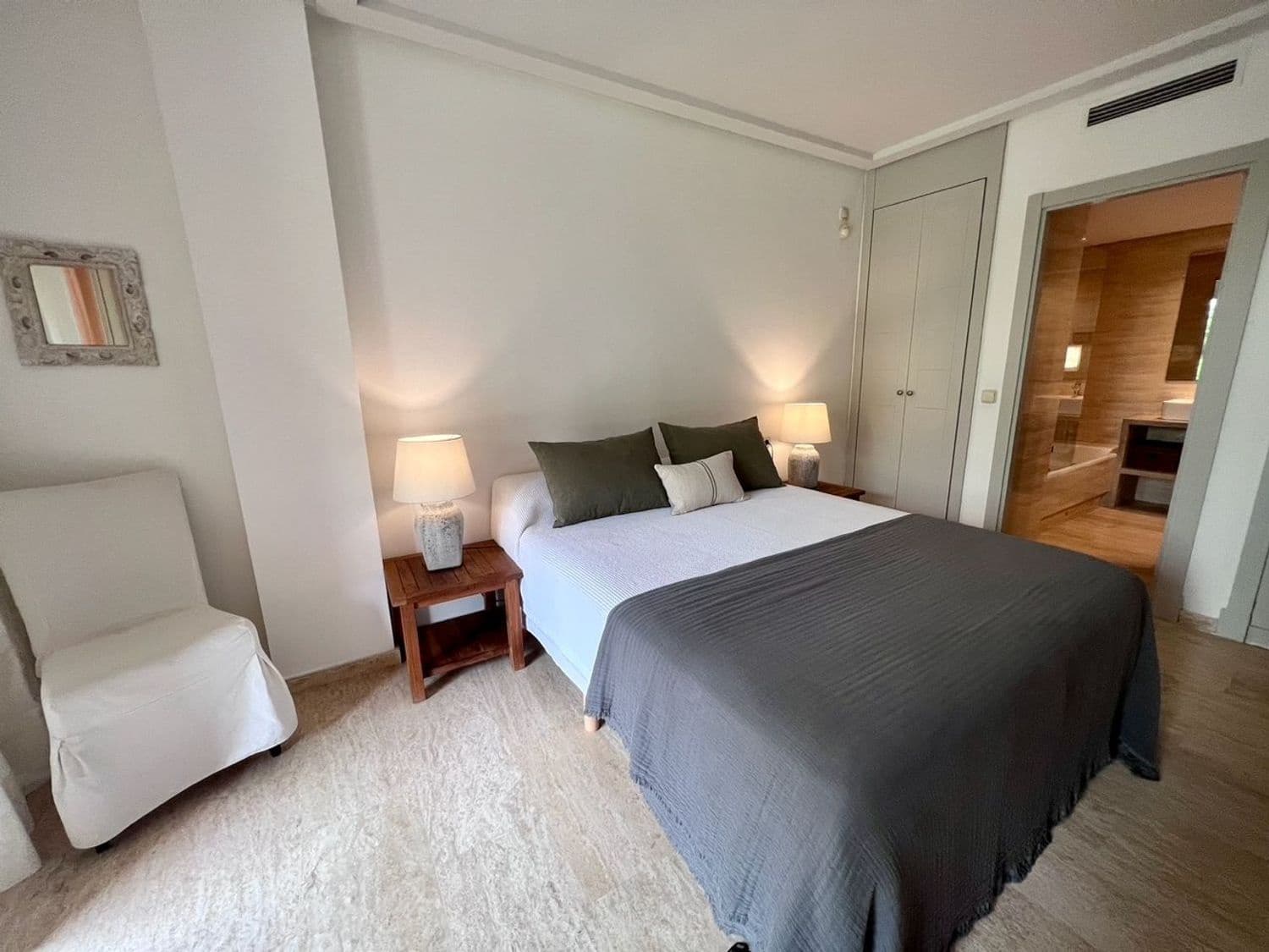 2 bedroom Apartment for rent in Roca Llisa with pool garage - € 3,000 (Ref: 8480327)