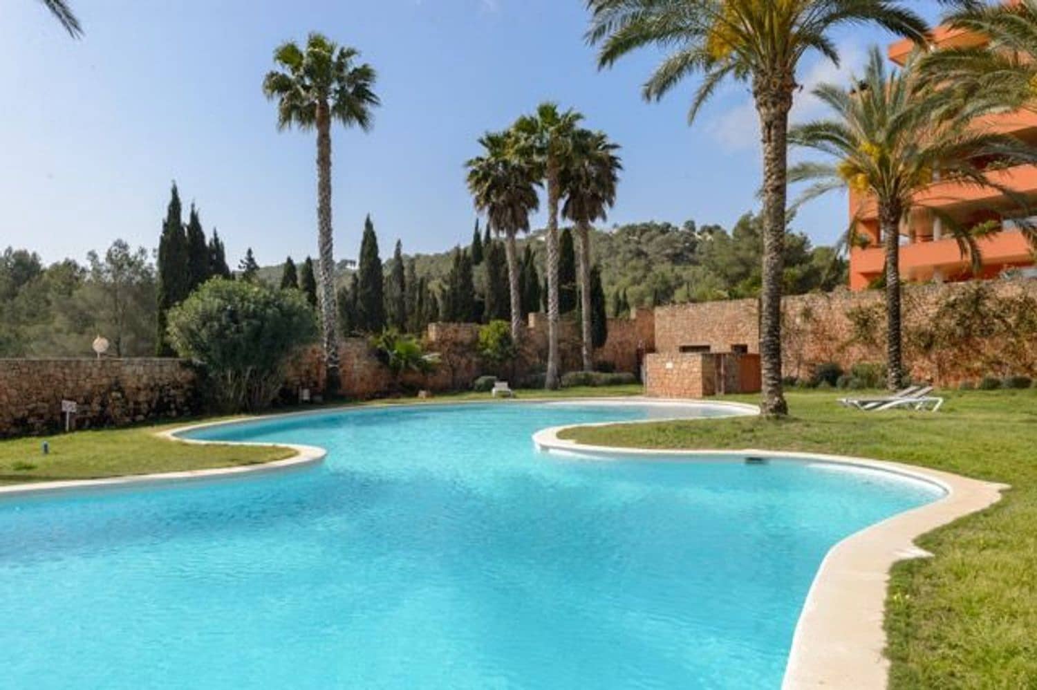 2 bedroom Apartment for rent in Roca Llisa with pool garage - € 3,000 (Ref: 8480327)