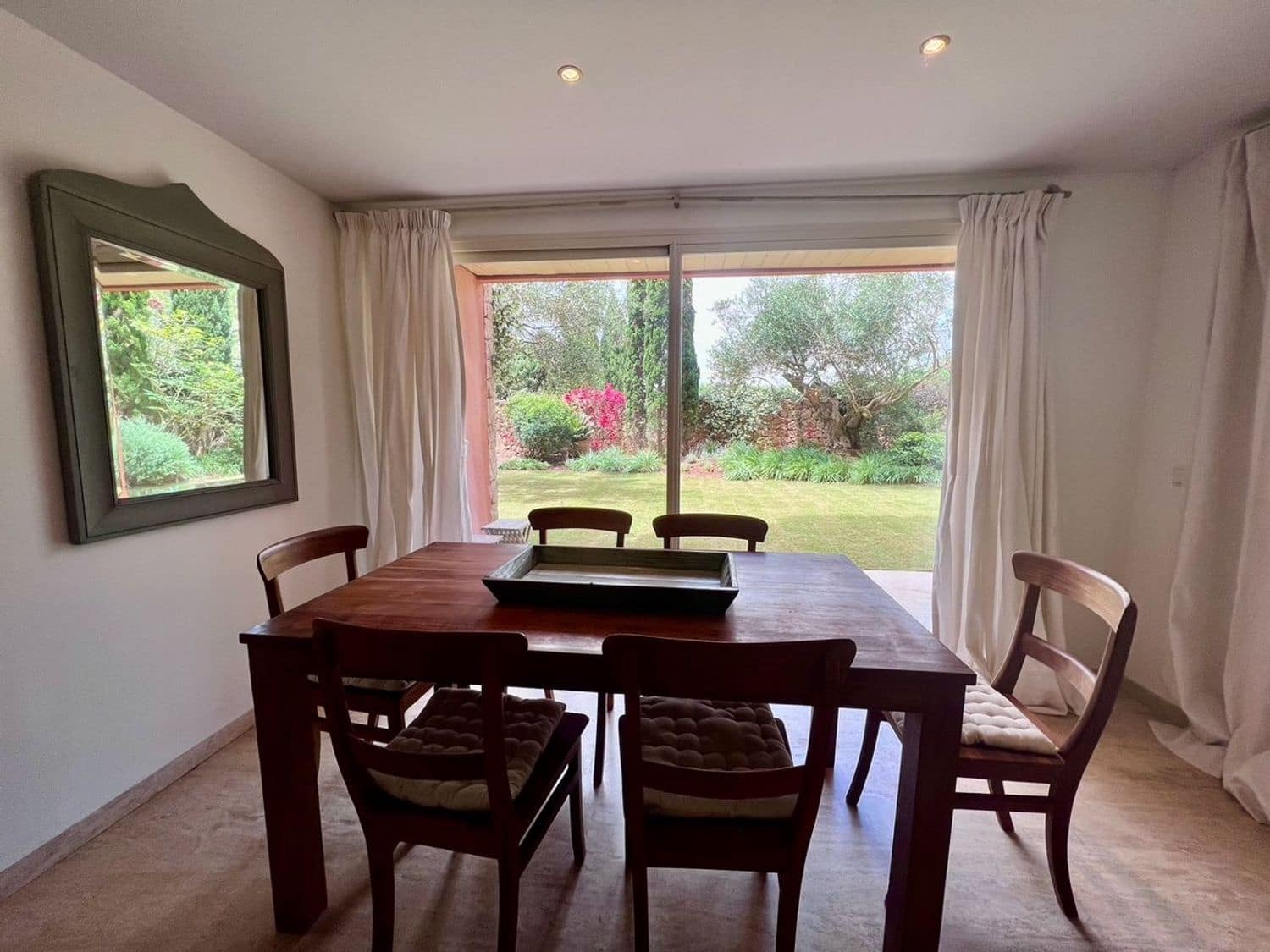 2 bedroom Apartment for rent in Roca Llisa with pool garage - € 3,000 (Ref: 8480327)