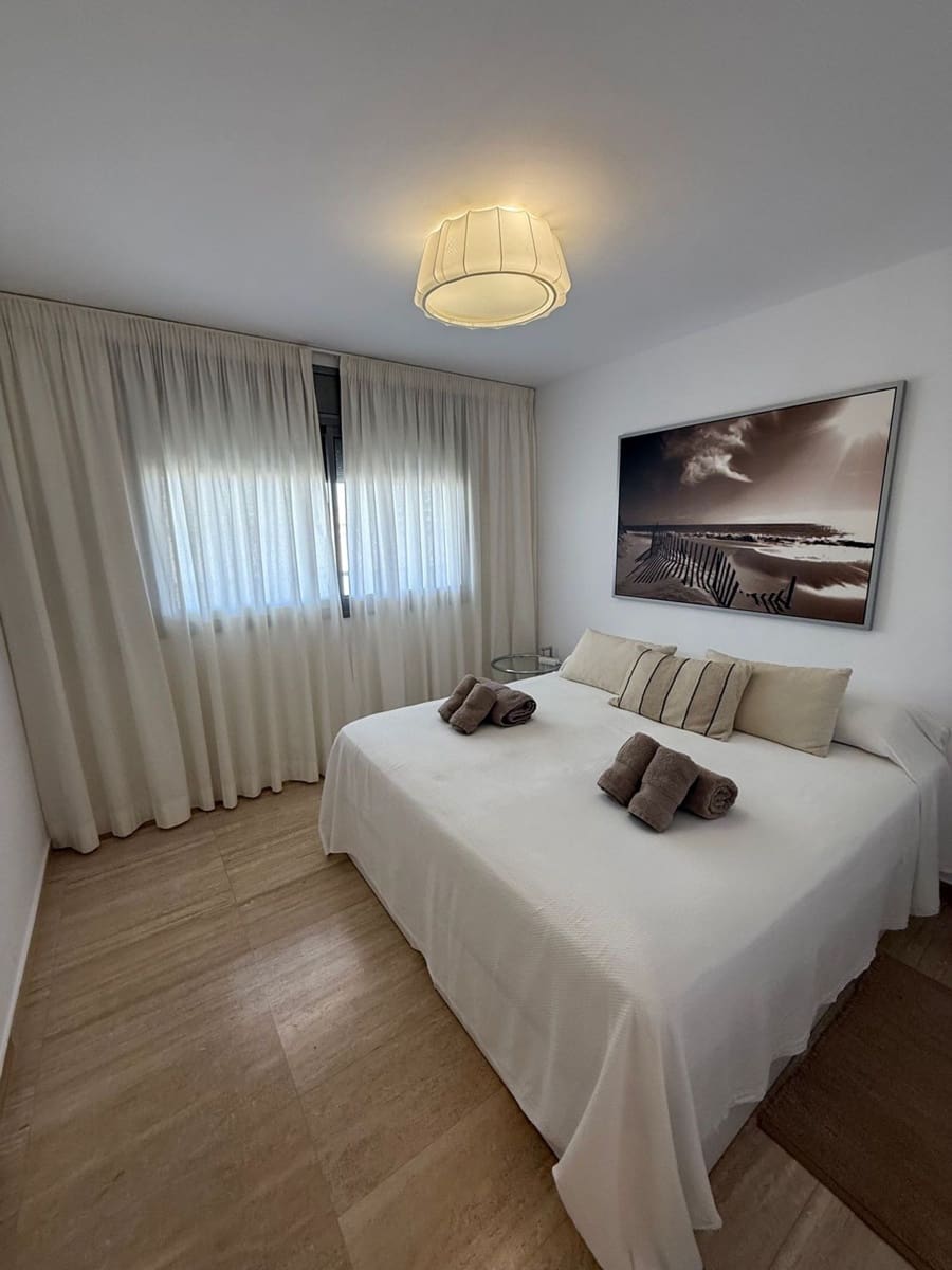 3 bedroom Apartment for sale in Ibiza / Eivissa town with pool garage - € 770,000 (Ref: 8840611)