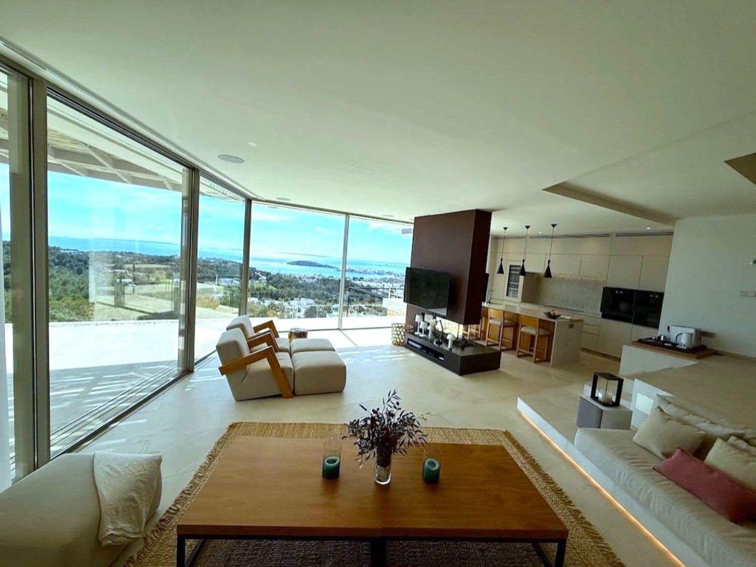 7 soverom Villa til salgs i Nuestra Senora de Jesus med svømmebasseng garasje - € 9 000 000 (Ref: 8847068)