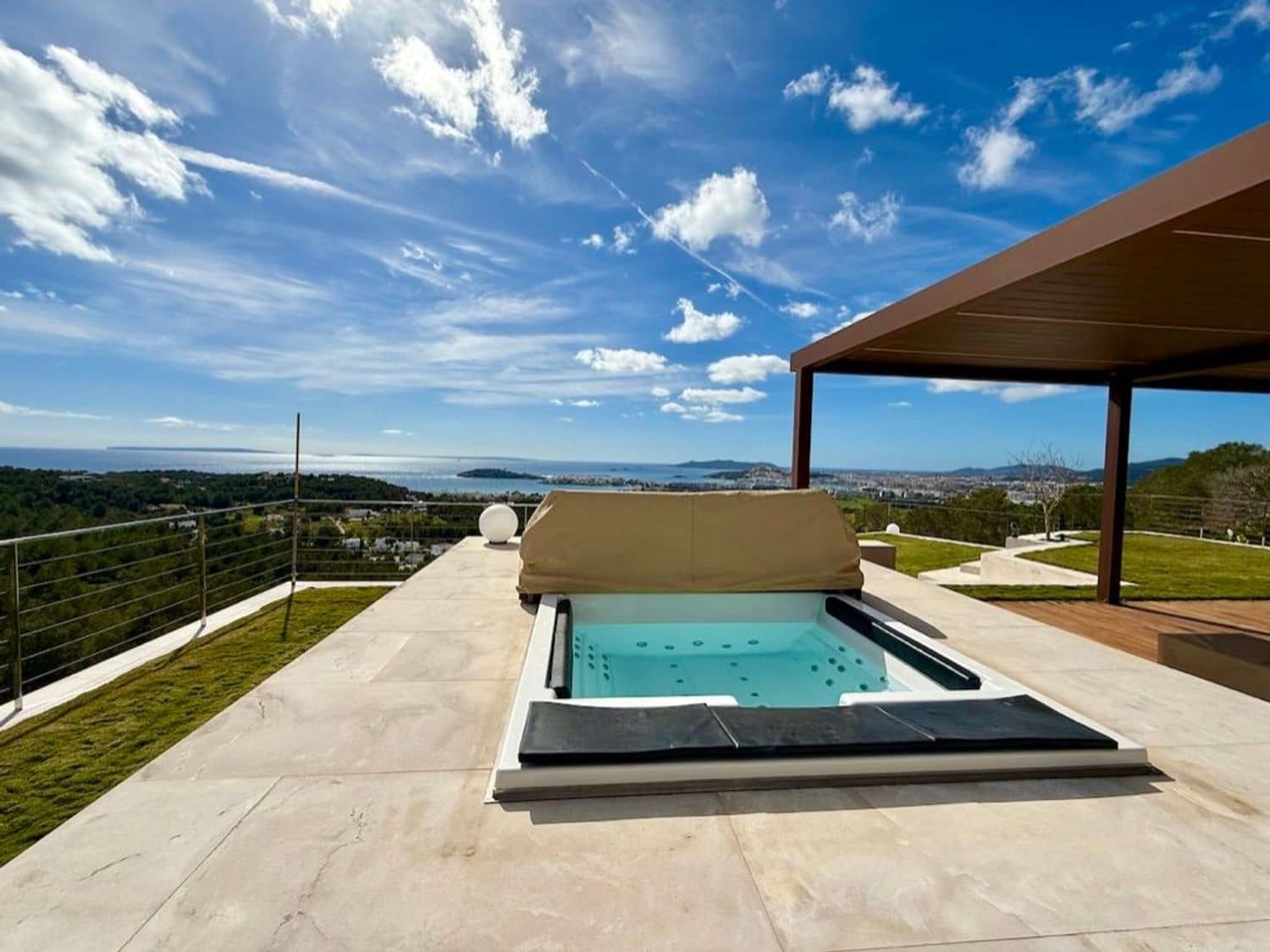 7 soverom Villa til salgs i Nuestra Senora de Jesus med svømmebasseng garasje - € 9 000 000 (Ref: 8847068)