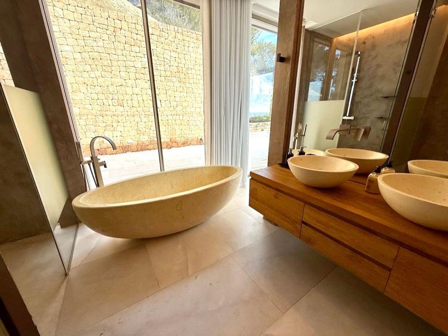 7 soverom Villa til salgs i Nuestra Senora de Jesus med svømmebasseng garasje - € 9 000 000 (Ref: 8847068)