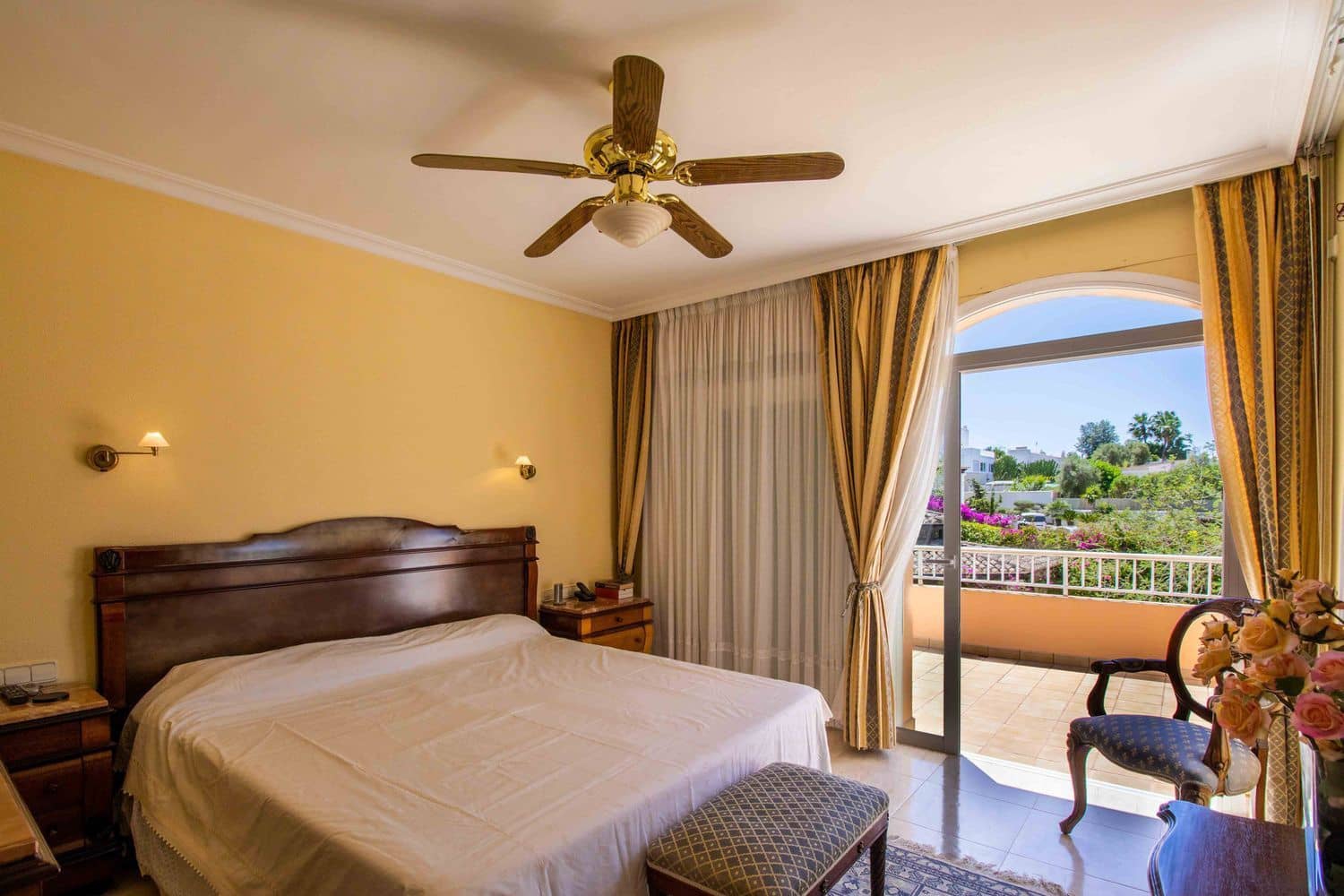 Chalet de 7 habitaciones en Nuestra Señora de Jesus en venta con piscina garaje - 3.960.000 € (Ref: 8889119)