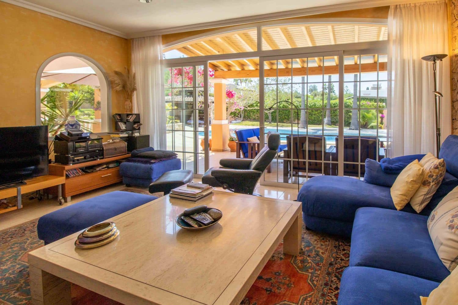 Chalet de 7 habitaciones en Nuestra Señora de Jesus en venta con piscina garaje - 3.960.000 € (Ref: 8889119)