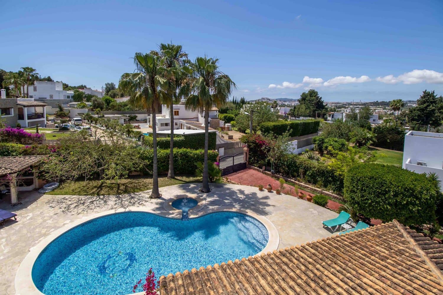 Chalet de 7 habitaciones en Nuestra Señora de Jesus en venta con piscina garaje - 3.960.000 € (Ref: 8889119)