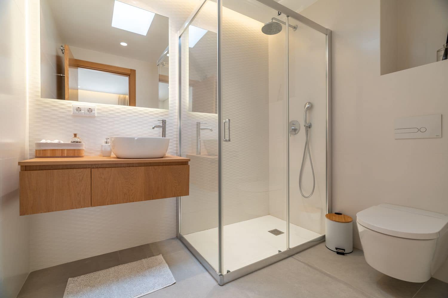 3 soveværelse Byhus til leje i Nuestra Senora de Jesus med swimmingpool garage - € 7.000 (Ref: 8912596)