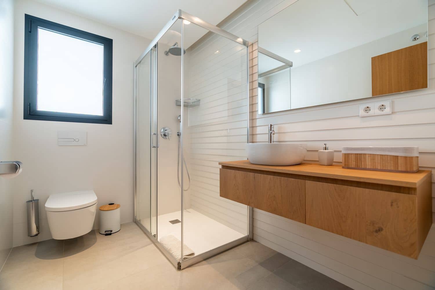 3 soveværelse Byhus til leje i Nuestra Senora de Jesus med swimmingpool garage - € 7.000 (Ref: 8912596)