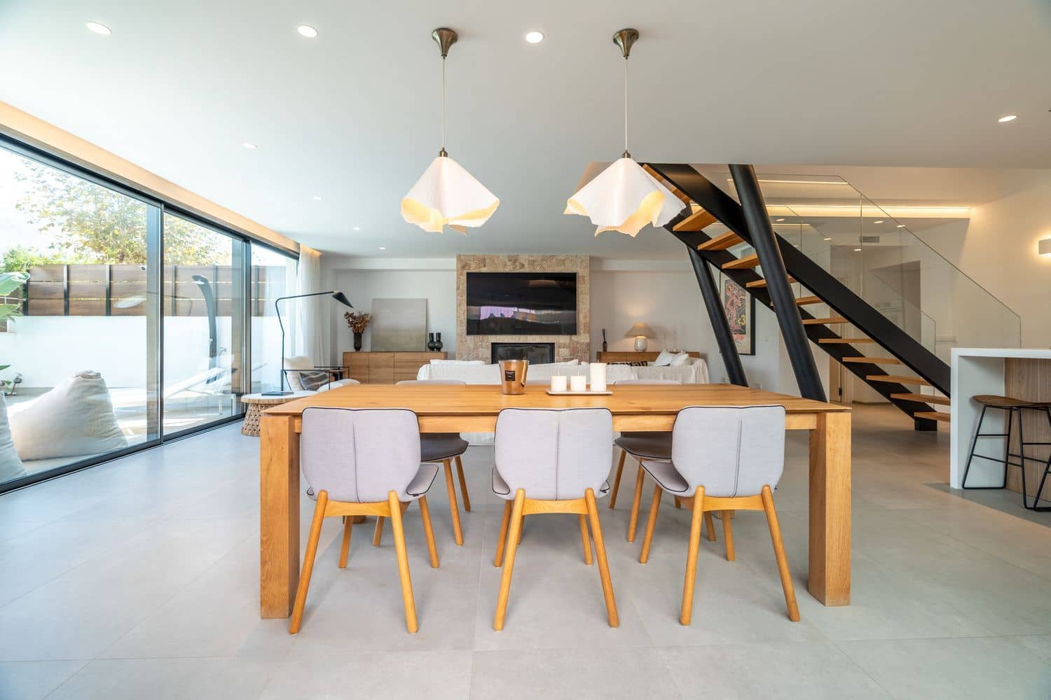 3 soveværelse Byhus til leje i Nuestra Senora de Jesus med swimmingpool garage - € 7.000 (Ref: 8912596)