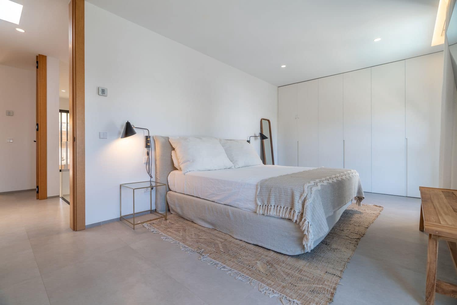 3 soveværelse Byhus til leje i Nuestra Senora de Jesus med swimmingpool garage - € 7.000 (Ref: 8912596)