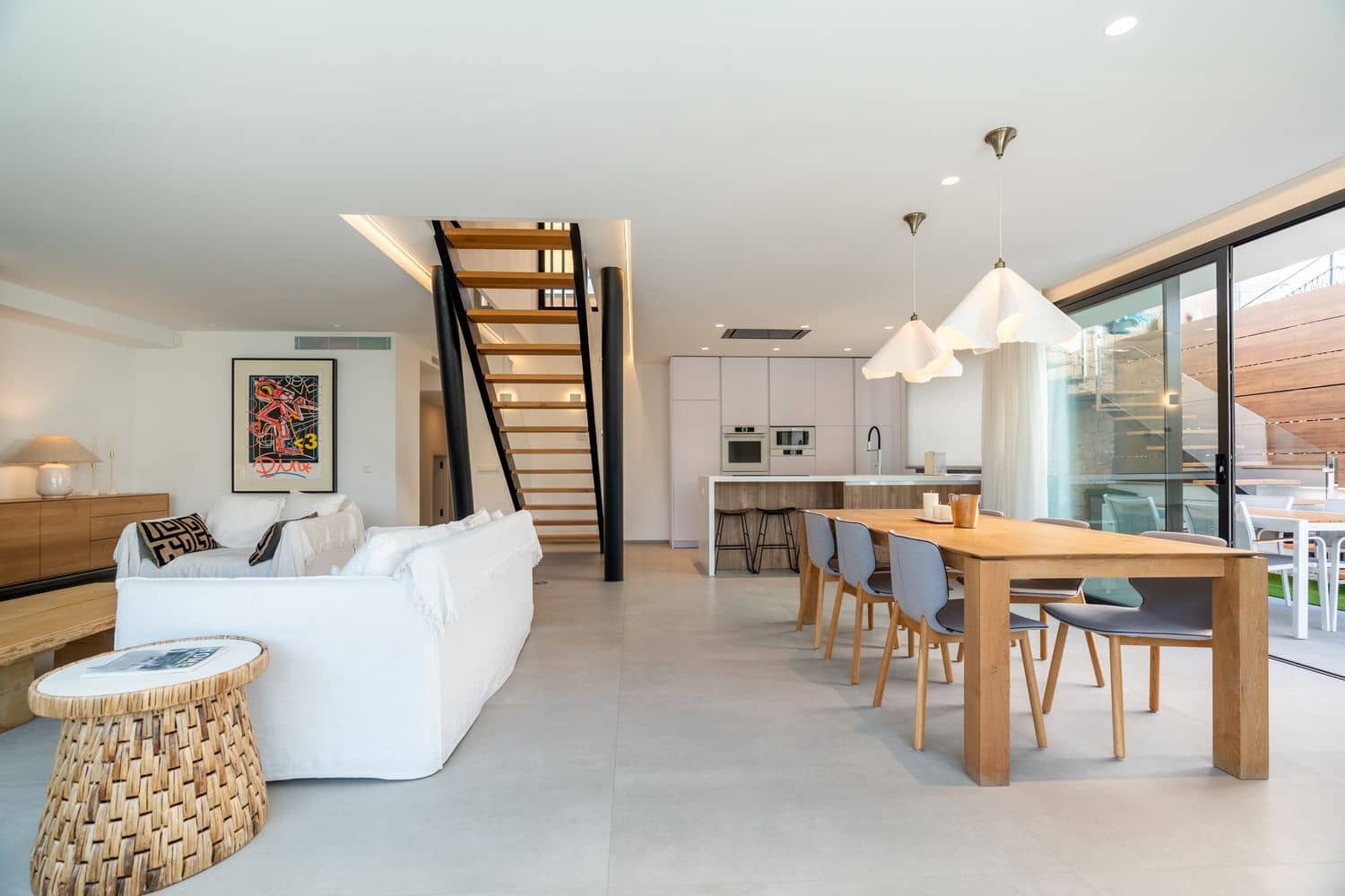 3 soveværelse Byhus til leje i Nuestra Senora de Jesus med swimmingpool garage - € 7.000 (Ref: 8912596)