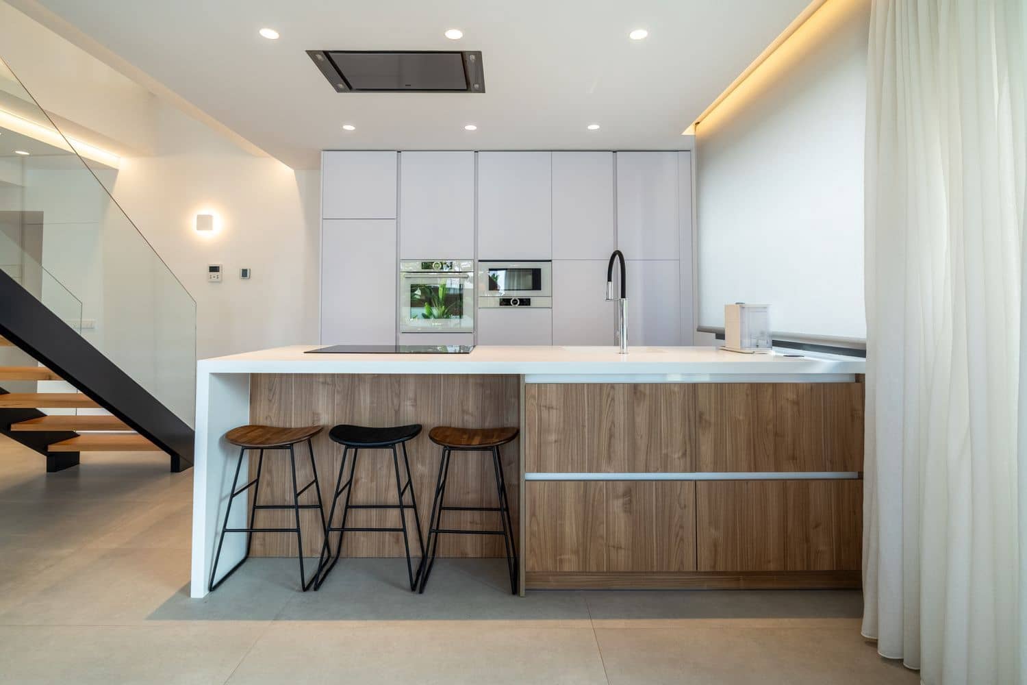 3 soveværelse Byhus til leje i Nuestra Senora de Jesus med swimmingpool garage - € 7.000 (Ref: 8912596)