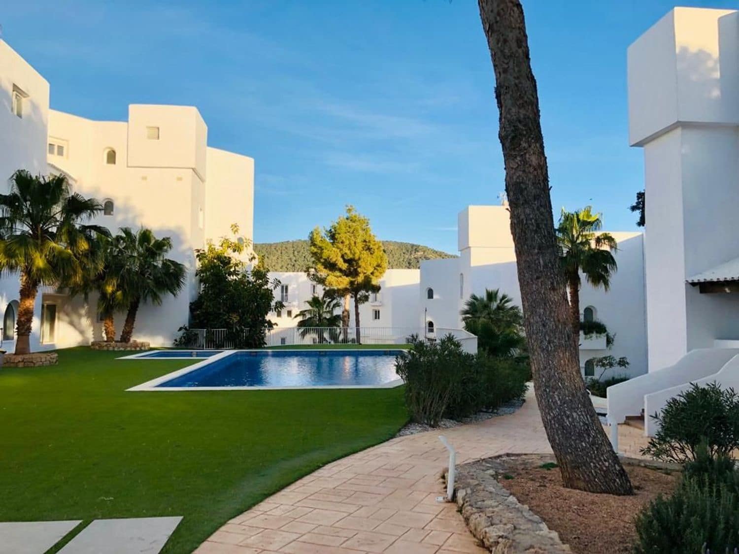 Huoneisto vuokrattavana paikassa San Jose / Sant Josep de Sa Talaia mukana uima-altaan 
autotalli - 900 € (Ref: 8975581)