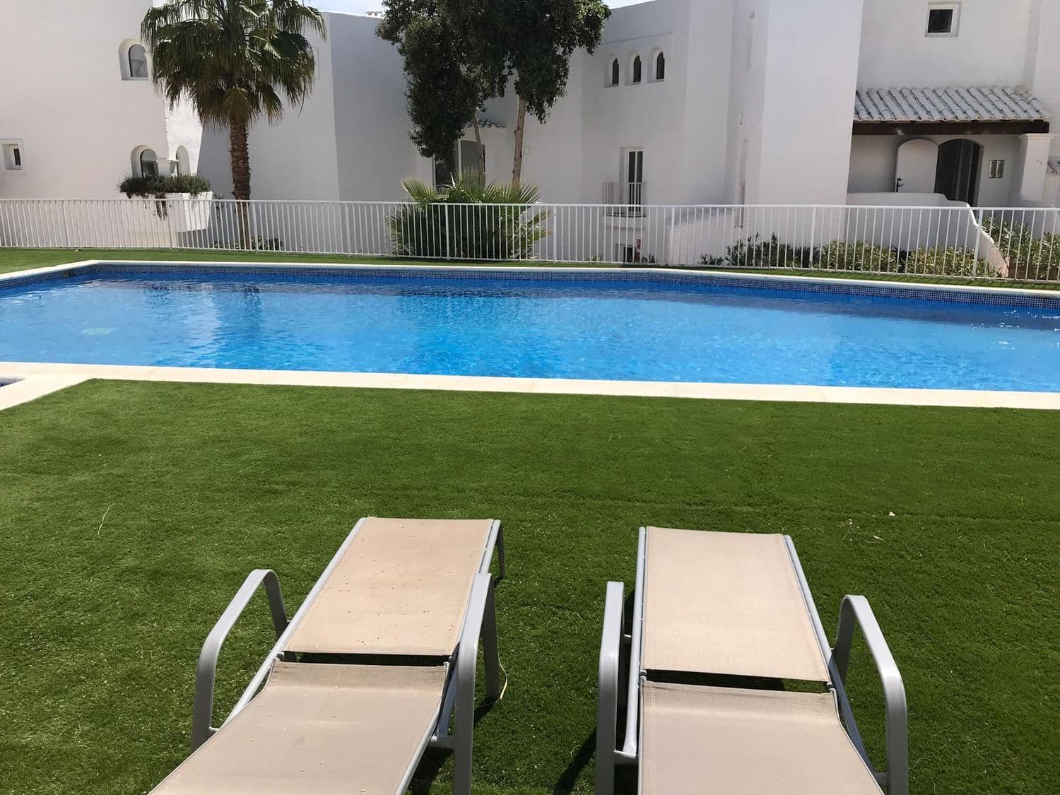 Huoneisto vuokrattavana paikassa San Jose / Sant Josep de Sa Talaia mukana uima-altaan 
autotalli - 900 € (Ref: 8975581)