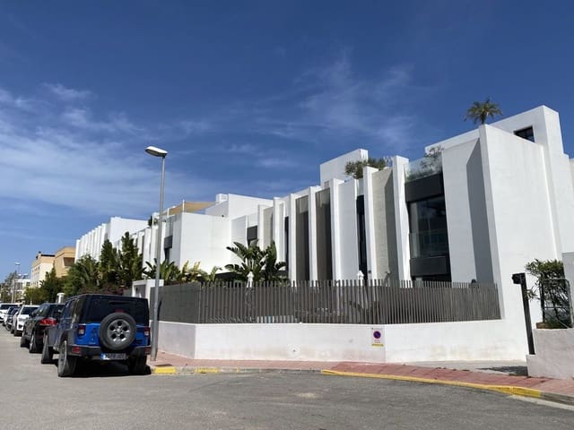 Apartamento de 3 habitaciones en Nuestra Señora de Jesus, Santa Eulalia / Santa Eularia en venta con piscina garaje - 1.298.000 € (Ref: 9132069)