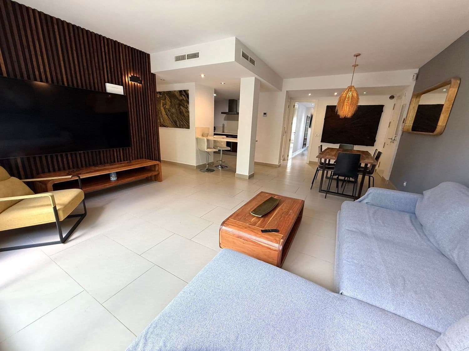 3 soveværelse Lejlighed til leje i Ibiza by med swimmingpool garage - € 2.200 (Ref: 9202098)