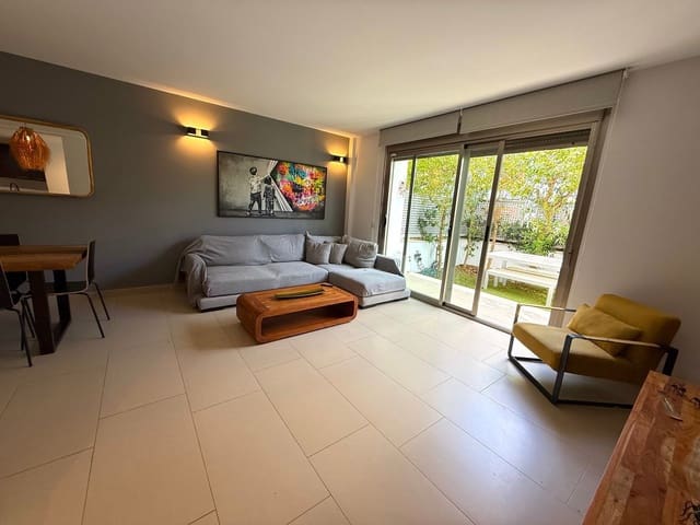 3 soveværelse Lejlighed til leje i Ibiza by med swimmingpool garage - € 2.200 (Ref: 9202098)