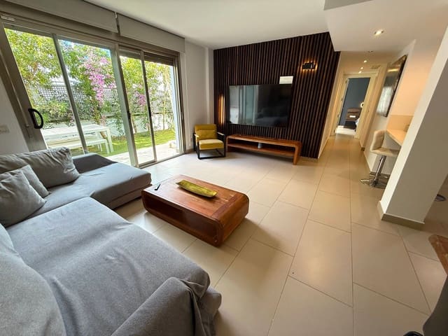 3 soveværelse Lejlighed til leje i Ibiza by med swimmingpool garage - € 2.200 (Ref: 9202098)