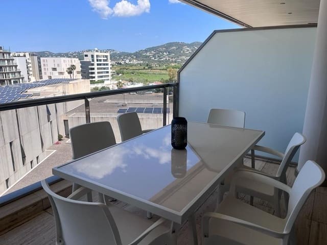 3 soveværelse Lejlighed til leje i Ibiza by med swimmingpool garage - € 3.500 (Ref: 9325920)