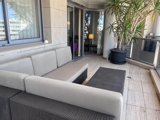 3 soveværelse Lejlighed til leje i Ibiza by med swimmingpool garage - € 3.500 (Ref: 9325920)