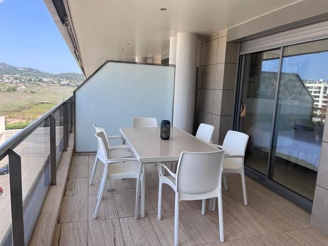 3 soveværelse Lejlighed til leje i Ibiza by med swimmingpool garage - € 3.500 (Ref: 9325920)